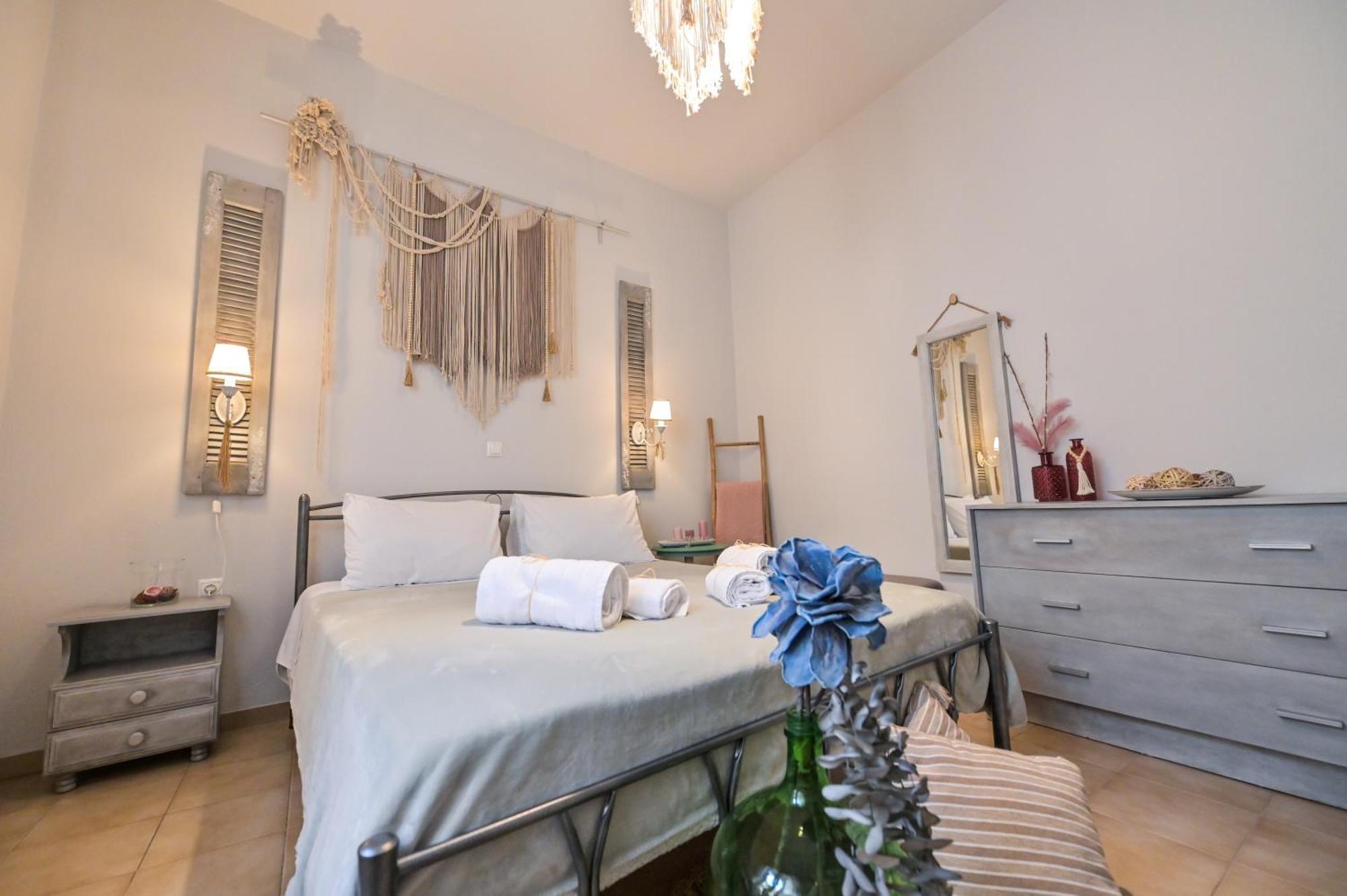 Art Apartment Epidaurus Buitenkant foto